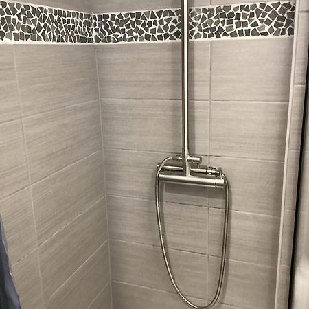 Auberge De La Voute Chooz Екстер'єр фото