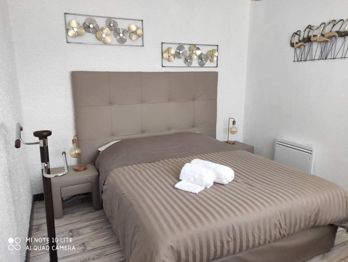 Auberge De La Voute Chooz Екстер'єр фото